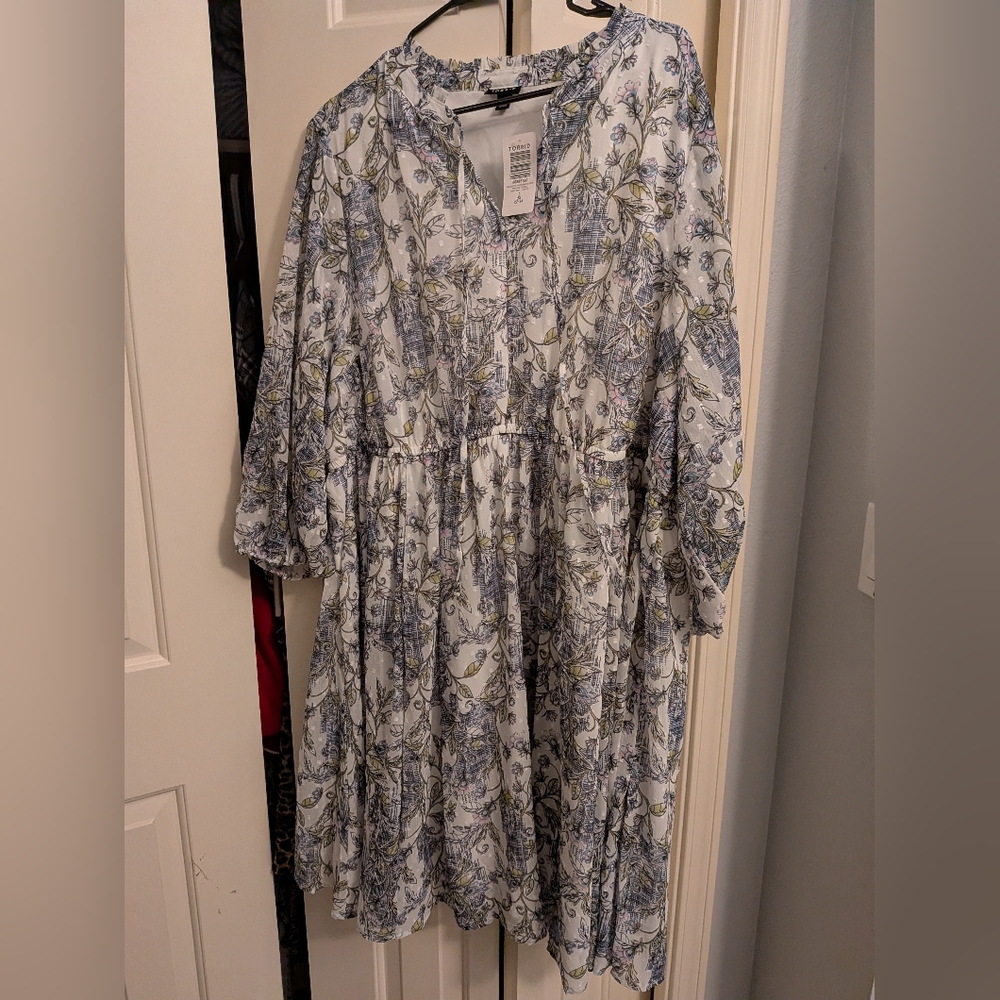 Torrid NWT Floral Dress